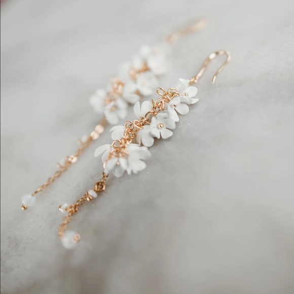 Luna & Stone Bridal Drop Earrings - Picture 4 of 5